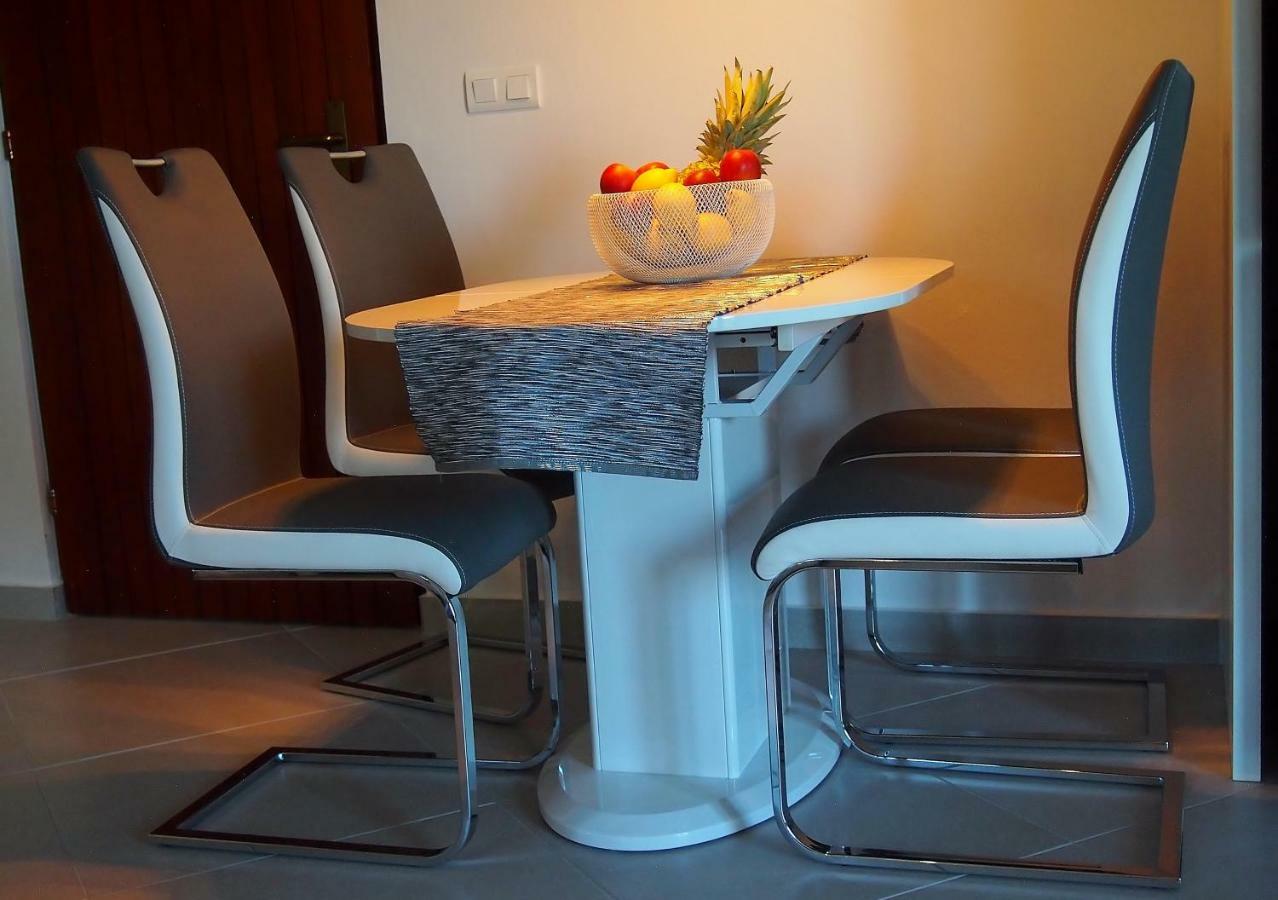 Apartmani Porat Malinska Luaran gambar